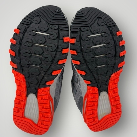 Women’s New Balance 410v7 size 8.5 - Picture 6 of 8